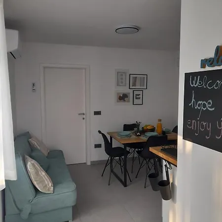 Apartma Relax Apartment Prestranek