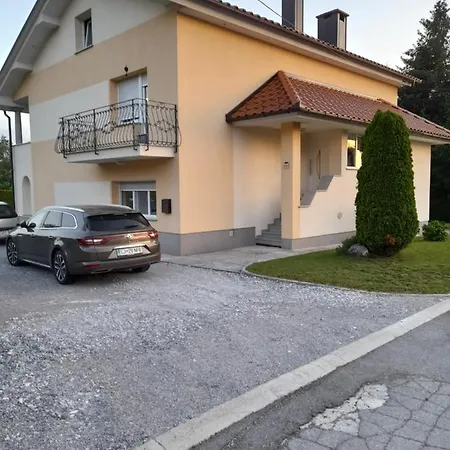 Apartma Relax Apartment Prestranek